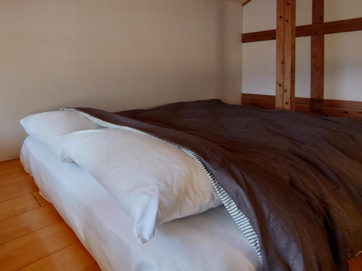 Bed and Breakfast Yufuin Flora House Экстерьер фото