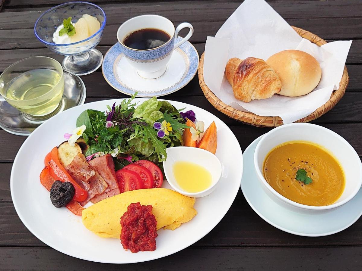 Bed and Breakfast Yufuin Flora House Экстерьер фото